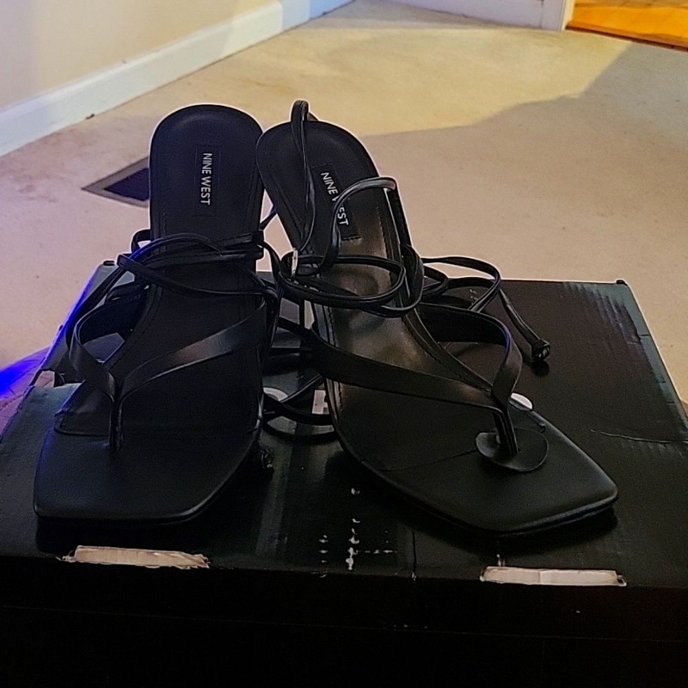 Black Nine West Sandal. Brand New. Sz10